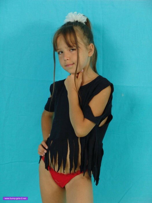 [Image: Funny-Girls-Alenka-cover.jpg]